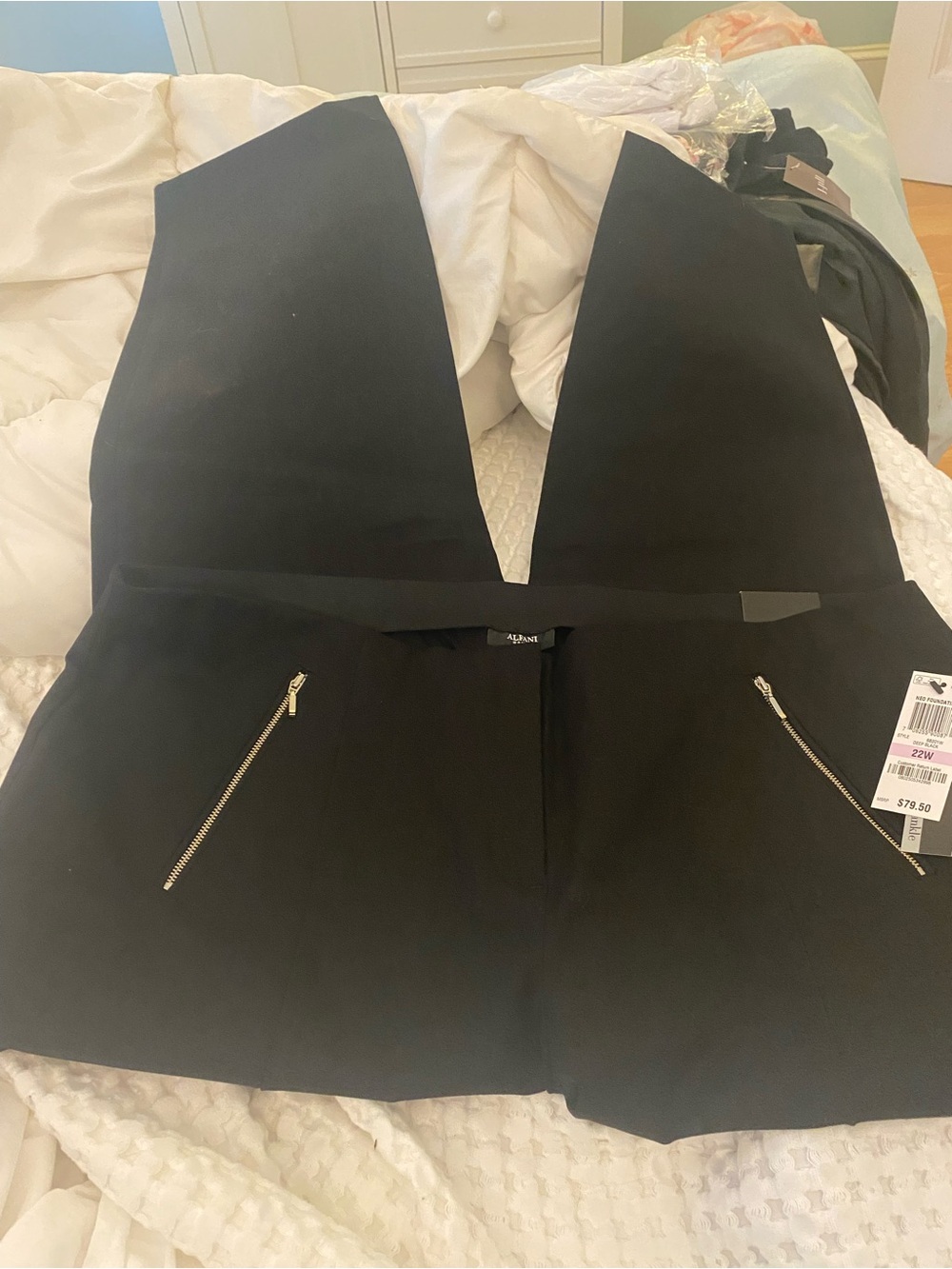 NWT alfani brand black ankle pants. Size 22w